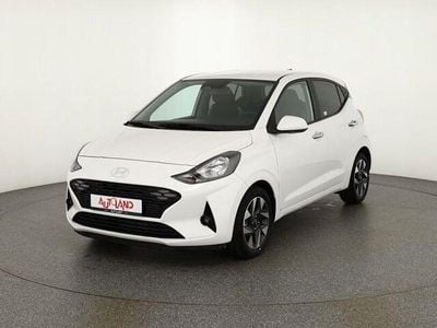 Neu Hyundai i10 63 PS (46 kW) 2025 Gelb Kleinwagen