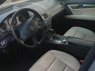 Brugt Mercedes C200 204 HK (150 kW) 2007 Sølv Sedan