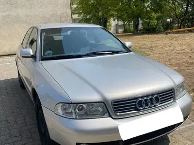 Gebraucht Audi A4 Basis 101 PS (74 kW) 2000 Silber Limousine