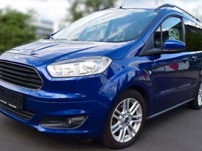 gebraucht Ford Tourneo Courier Titanium TOPZUSTAND