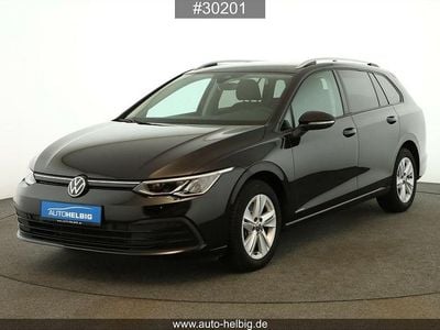 Gebraucht VW Golf VIII Life 150 PS (110 kW) 2023 Deep black perleffekt Kombi