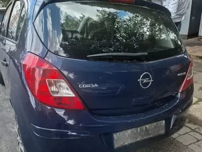 Gebraucht Opel Corsa 60 PS (44 kW) 2009 Blau Kleinwagen