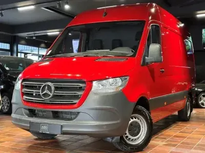 Gebraucht Mercedes Sprinter 190 PS (139 kW) 2021 Rot Van
