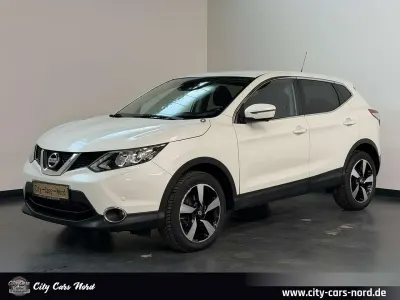 Usata Nissan Qashqai N-Connecta 131 CV (96 kW) 2016 Bianco SUV