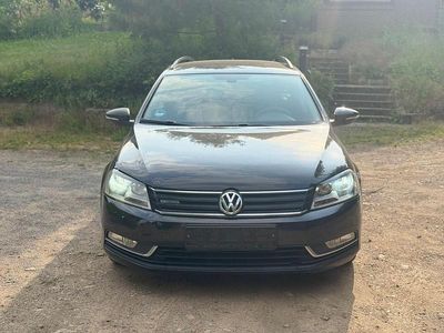 Gebraucht VW Passat 105 PS (77 kW) 2013 Schwarz Kombi