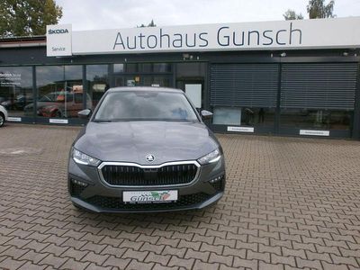 Neu Skoda Scala Selection 116 PS (85 kW) 2025 Grau Kleinwagen