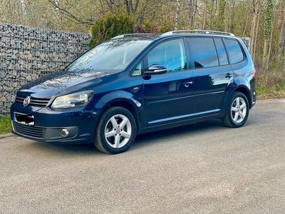Gebraucht VW Touran 140 PS (102 kW) 2013 Blau Van / Kleinbus