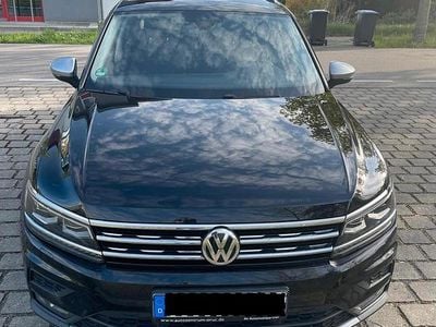 Usata VW Tiguan Allspace Comfortline 150 CV (110 kW) 2018 Nero SUV