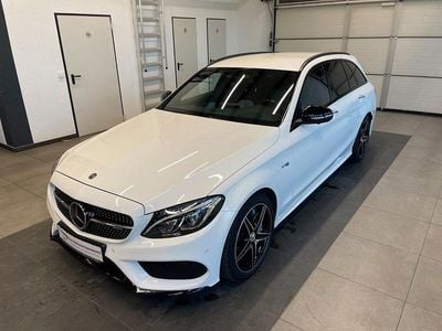 Weiß Gebraucht 2017 Mercedes C43 AMG AMG Limousine | 35.900 € (Fairer Preis)
