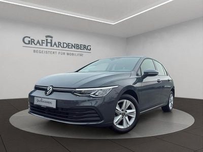 Gebraucht VW Golf VIII Life 116 PS (85 kW) 2024 Grau Limousine