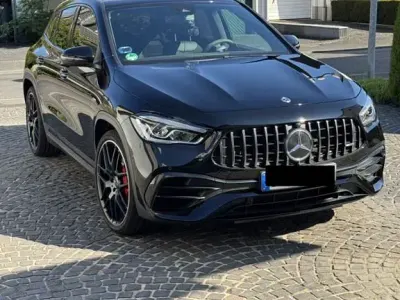 Gebraucht Mercedes GLA45 AMG AMG 421 PS (309 kW) 2021 Schwarz SUV