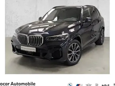 Second-hand BMW X5 Comfort Edition 298 CP (219 kW) 2022 Negru SUV