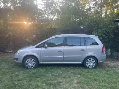 Gebraucht Opel Zafira 140 PS (102 kW) 2008 Grau Van / Kleinbus