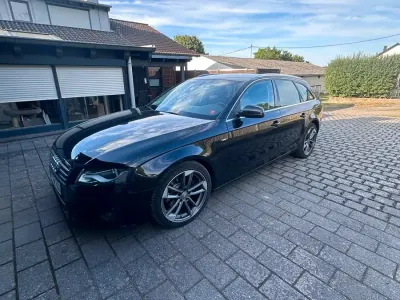 Gebraucht Audi A4 120 PS (88 kW) 2011 Schwarz Kombi