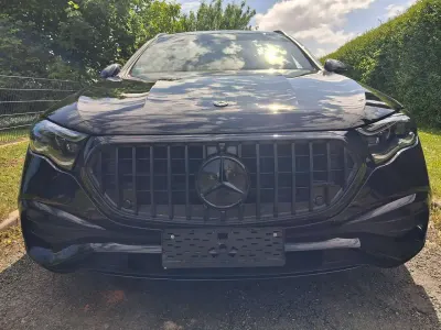 Gebraucht Mercedes E300 AMG 313 PS (230 kW) 2024 Schwarz Kombi