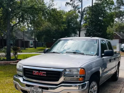 Brugt GMC Sierra 300 HK (220 kW) 2005 Beige Pickup / Ladvogn
