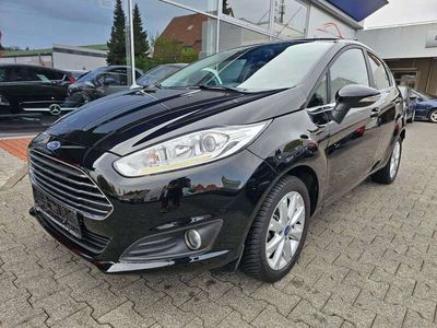 gebraucht Ford Fiesta Titanium*PDC*KLIMA*ALU*MFL*ALLWETTER