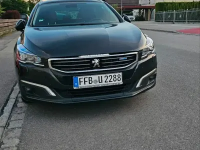 Gebraucht Peugeot 508 SW 150 PS (110 kW) 2016 Schwarz Kombi