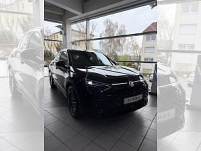 Neu VW T-Roc R-line 150 PS (110 kW) 2026 Schwarz (grenadillschwarz metallic) SUV