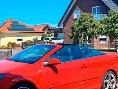 Gebraucht Opel Astra Cabriolet 140 PS (102 kW) 2008 Rot Cabrio