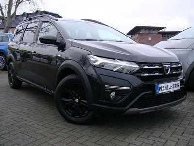 Gebraucht Dacia Jogger Extreme 110 PS (80 kW) 2022 Perlmuttschwarz (metallic) Van / Kleinbus