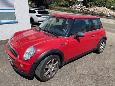 Gebraucht Mini ONE 90 PS (66 kW) 2002 Rot Kleinwagen