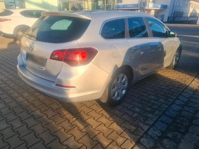 Second-hand Opel Astra 136 CP (100 kW) 2014 Argintiu Break