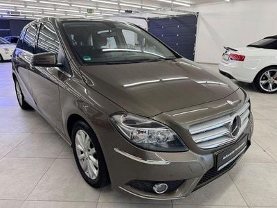 Mercedes B200