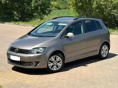 Gebraucht VW Golf Plus Life 122 PS (89 kW) 2013 Braun Van / Kleinbus