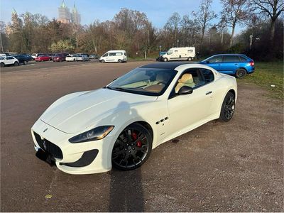 Weiß Gebraucht 2009 Maserati Granturismo Coupé | 34.000 €