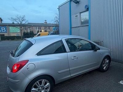 Używany Opel Corsa 80 KM (58 kW) 2007 Szary Hatchback