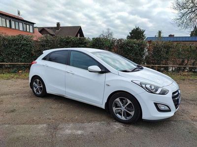 gebraucht Hyundai i30 blue Trend