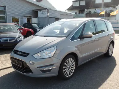 Gebraucht Ford S-MAX Titanium 140 PS (102 kW) 2011 Grau Van / Kleinbus