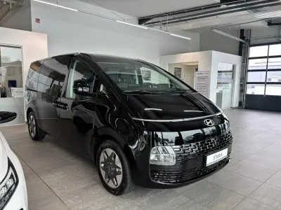 Neu Hyundai Staria Prime 224 PS (164 kW) 2025 Schwarz Van / Kleinbus