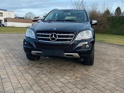 Gebraucht Mercedes ML320 220 PS (161 kW) 2009 Schwarz SUV