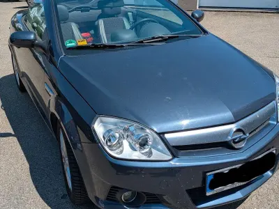 Gebraucht Opel Tigra Edition 90 PS (66 kW) 2010 Grau Cabrio