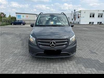 Grau Gebraucht 2016 Mercedes Vito Van | 12.500 € (Guter Preis)