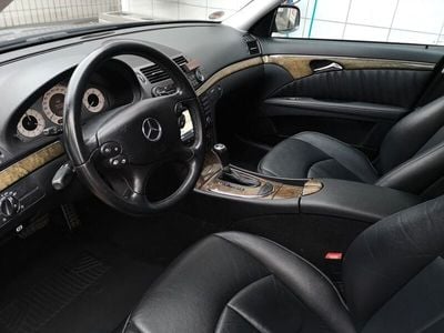 Mercedes E280
