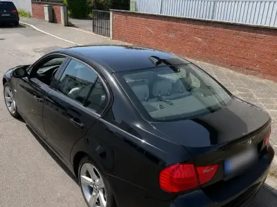 Używany BMW 320 Sport Line 184 KM (135 kW) 2011 Czarny Sedan/Limuzyna