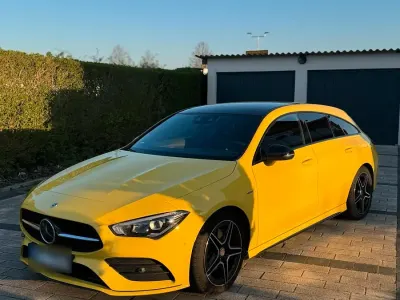Gebraucht Mercedes CLA250 AMG line 224 PS (164 kW) 2021 Gelb Coupé