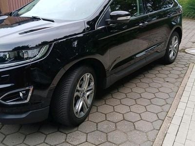 Schwarz Gebraucht 2017 Ford Edge SUV | 22.300 € (Fairer Preis)
