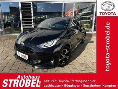 Mysticschwarz mica Neu 2025 Toyota Yaris Hybrid Team Limousine | 23.980 € (Guter Preis)