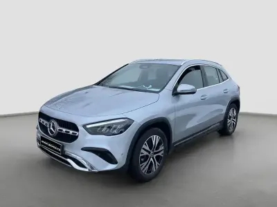Gebraucht Mercedes GLA200 Progressive 163 PS (119 kW) 2025 Silber SUV