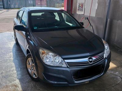 Gebraucht Opel Astra 116 PS (85 kW) 2009 Grau Limousine