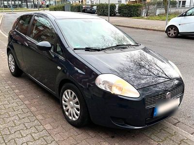 gebraucht Fiat Grande Punto 1.4 Benziner 1 Hand 2009 136300km .