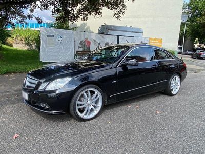 Second-hand Mercedes E250 205 CP (150 kW) 2011 Negru Coupe