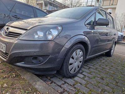 Usata Opel Zafira Edition 150 CV (110 kW) 2010 Monovolume