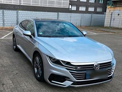 Gebraucht VW Arteon R-line 150 PS (110 kW) 2019 Silber Kleinwagen