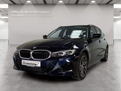 Gebraucht BMW 330e Sport Line 292 PS (214 kW) 2024 Blau Kombi