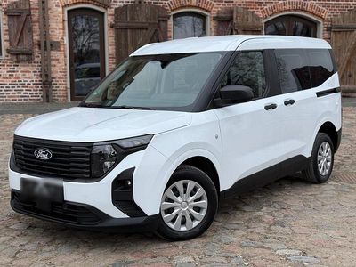 Second-hand Ford Transit 101 CP (74 kW) 2025 Alb Monovolum